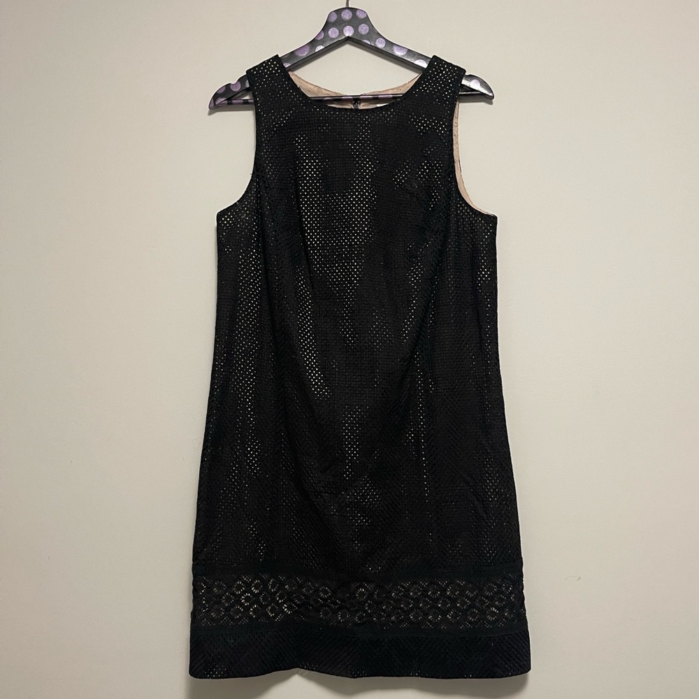 Ann Taylor LOFT Black Eyelet Lace Sheath A-Line Dress Tan Lining Size 10